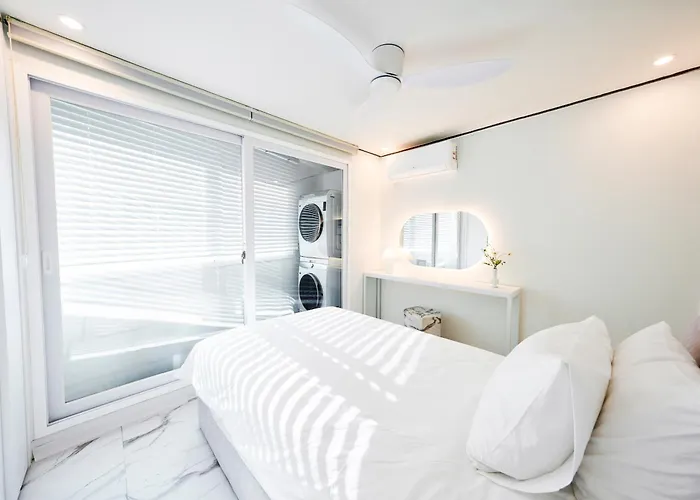 Hta Tailored Service Home&fitness Near Stn Tatil Evi Seul