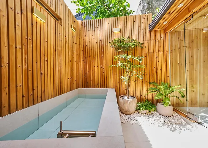Hta Tailored Service Home&fitness Near Stn *